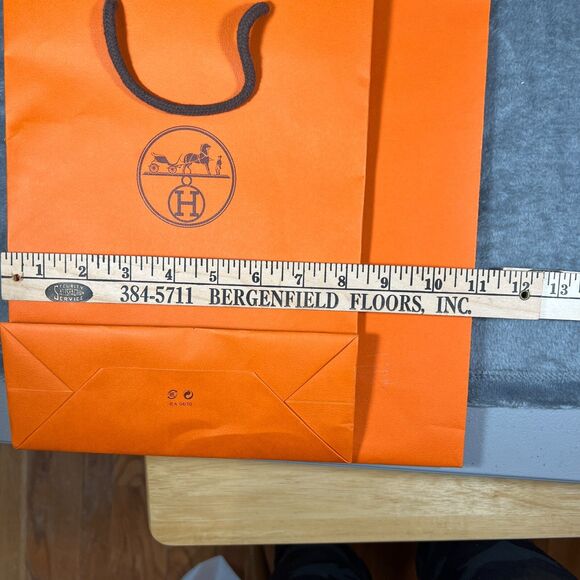 Authentic Hermès Orange Paper Shopping Tote Bags 17"×11"×4" Lot of 2 - Picture 4 of 6